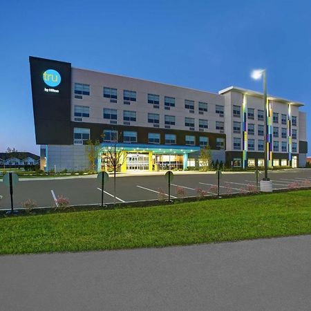 威斯康星斯托顿希尔顿Tru酒店 Stoughton 外观 照片