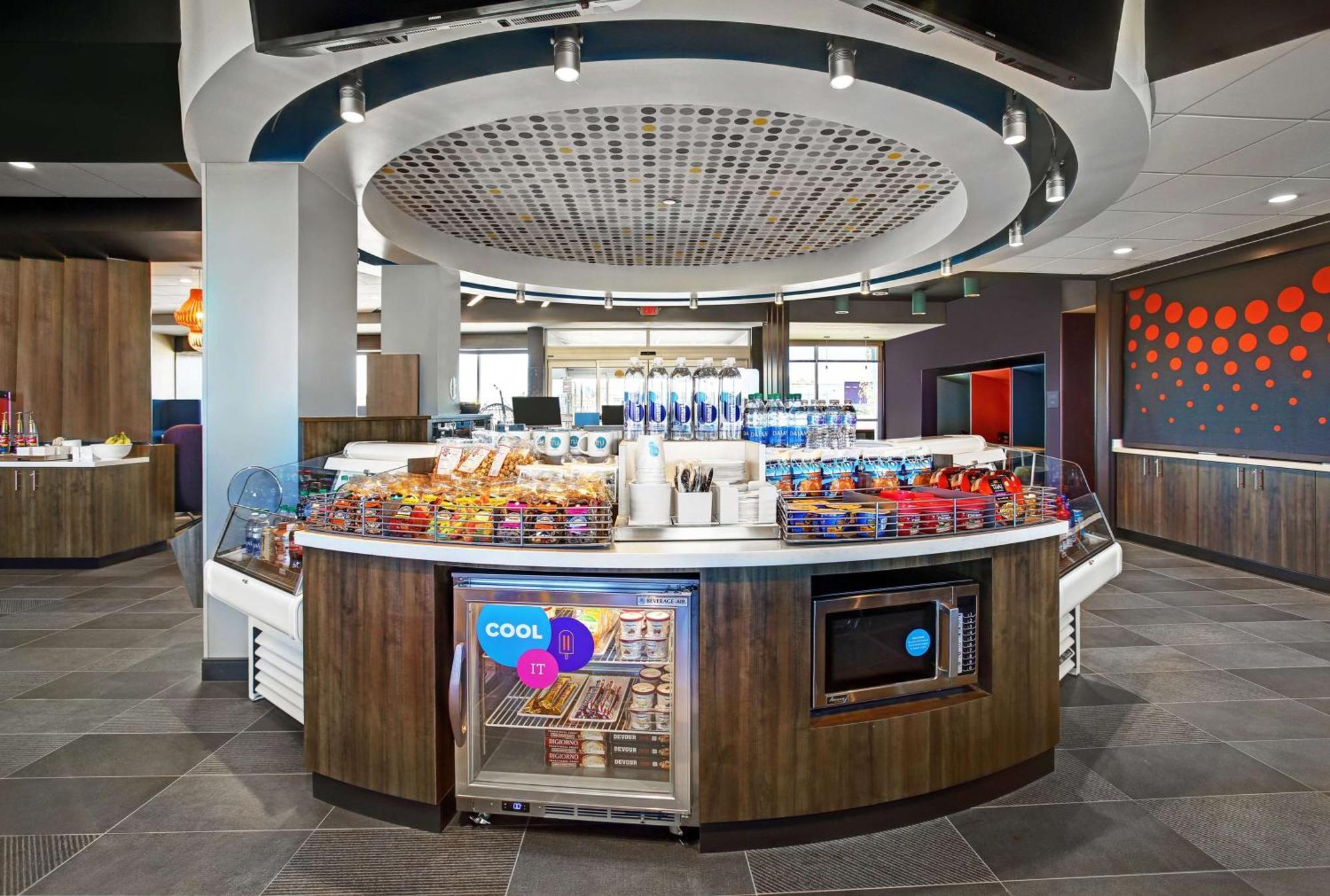 威斯康星斯托顿希尔顿Tru酒店 Stoughton 外观 照片